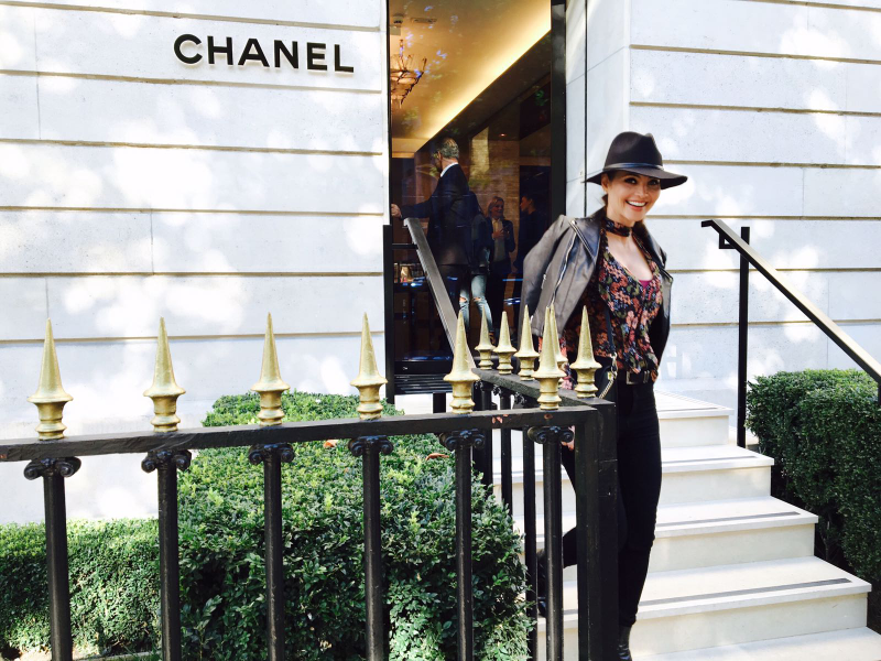 En la tienda de Chanel de Saint Germain